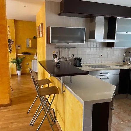 Atico Centrico Con Terraza Y Garaje * Бенавенте