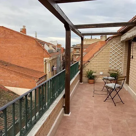 Atico Centrico Con Terraza Y Garaje *